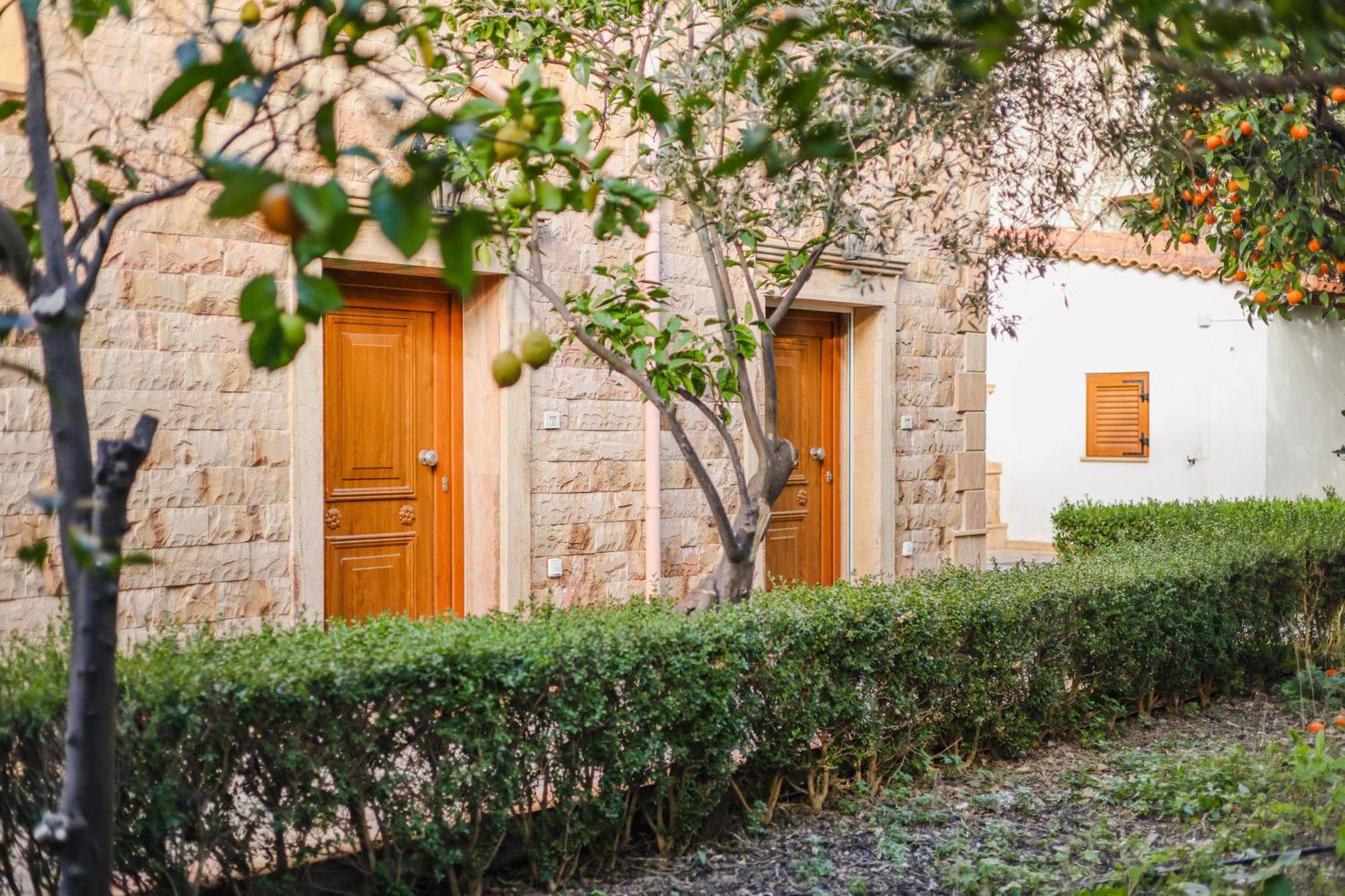 Archontiko Frideriki Luxury Apartments Chios Town Bagian luar foto