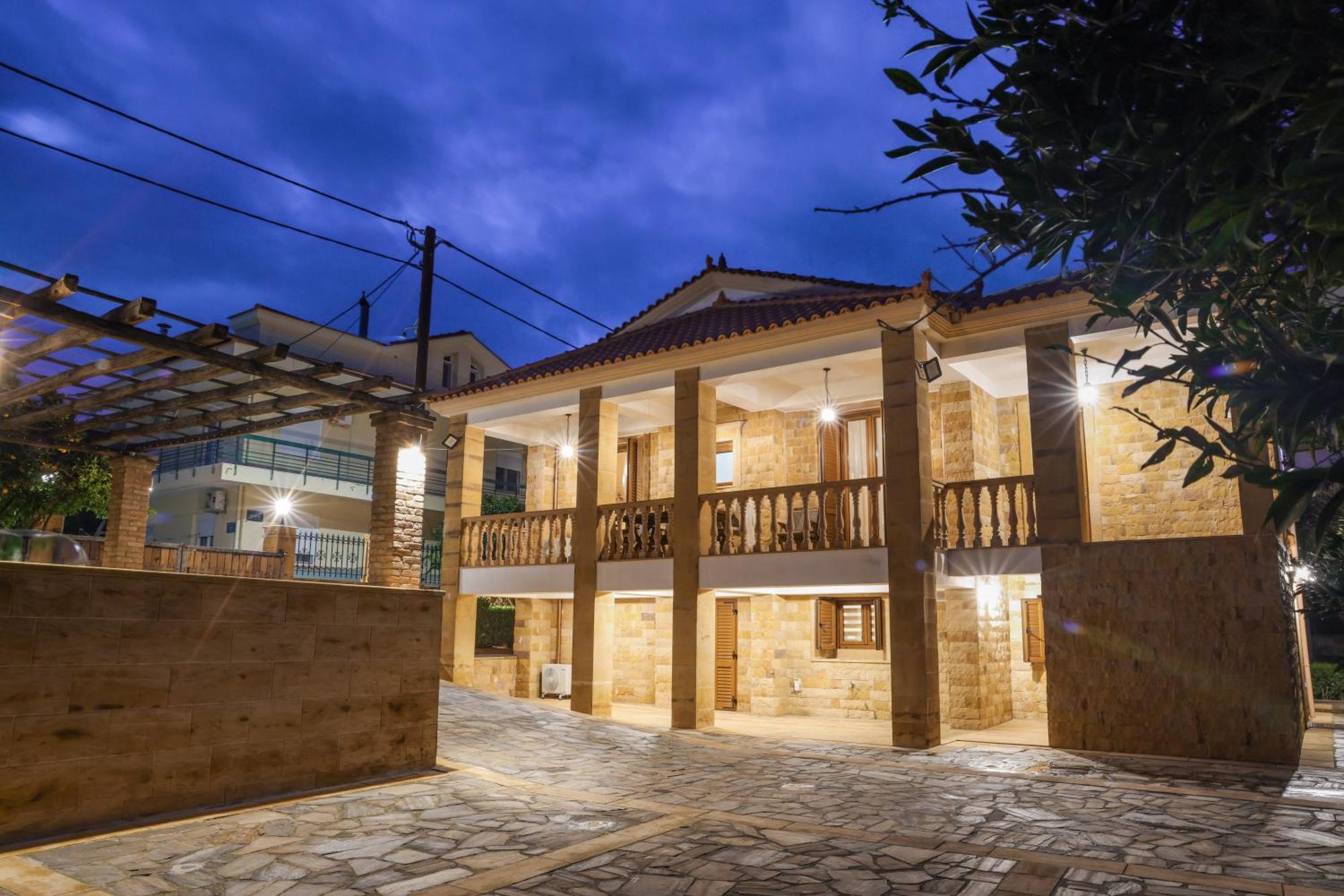 Archontiko Frideriki Luxury Apartments Chios Town Bagian luar foto