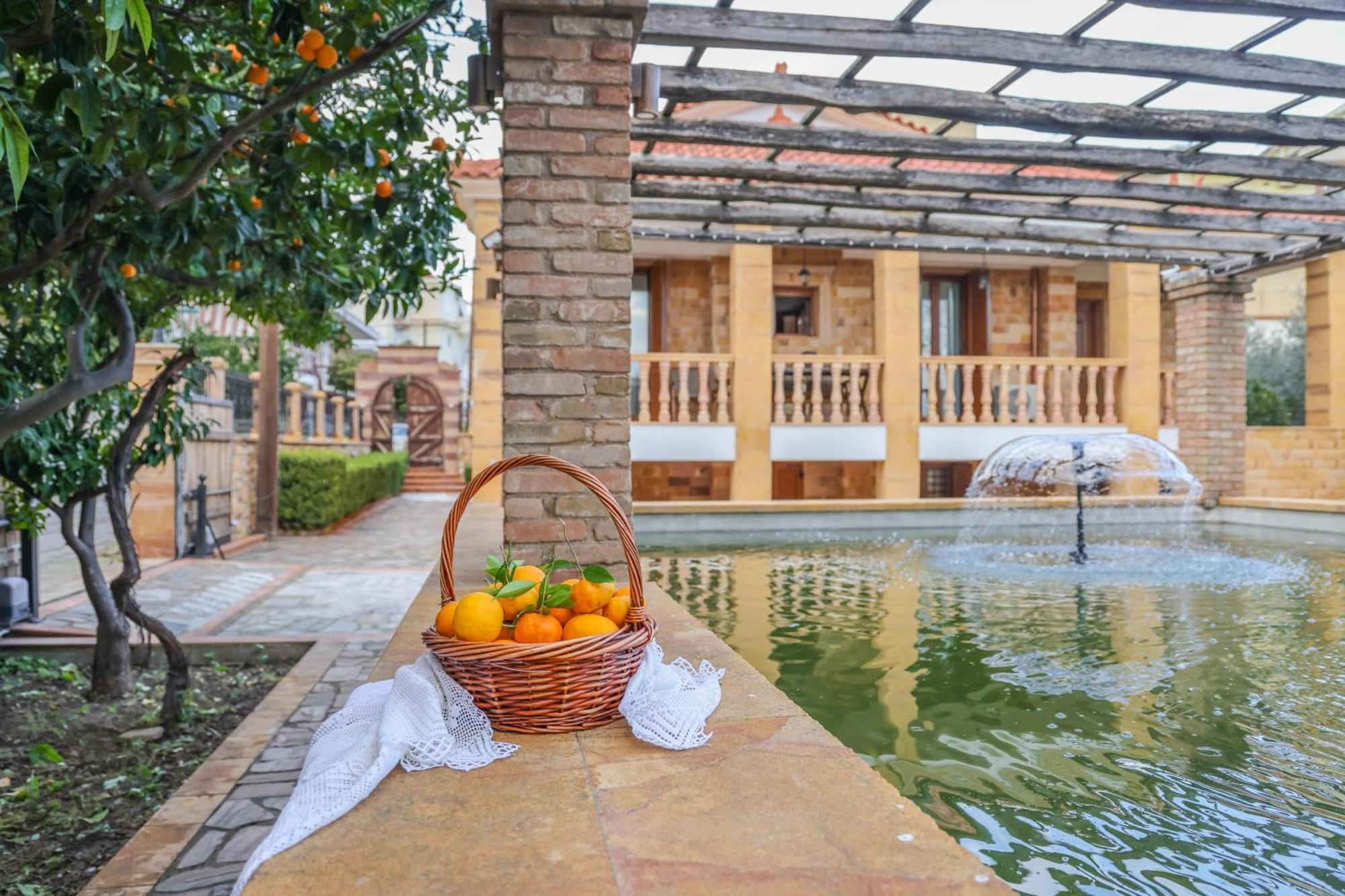 Archontiko Frideriki Luxury Apartments Chios Town Bagian luar foto